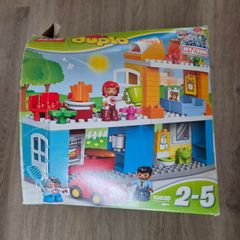 3 Duplo Lego Sets.