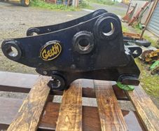 Geith Quick Hitch Ford/NH Digger