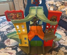Spidey and friends metal city race track