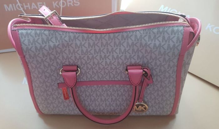 New Michael Kors Bag