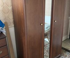 Wardrobe and dressing table (Rossmore)