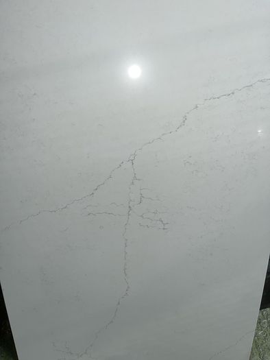Quartz island 1730mm x 820mm