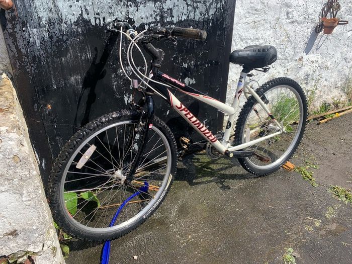 26 Inch Speczilzed Hardrock bike