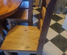 kitchrn table and chairs