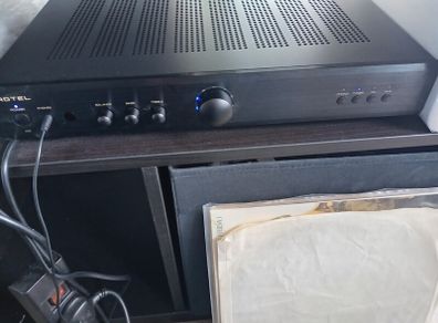 Rotel A8