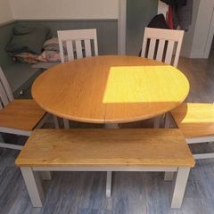 Extendable Dining Table set