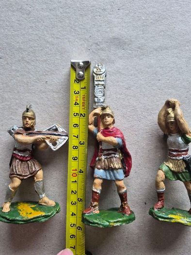 Vintage Plastiklc Roma Soldiers