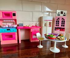 toys - Barbie Kitchen Set Up