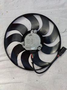 Bmw 5 Series G30 G31 G32 Cooling Fan P/N 8655846