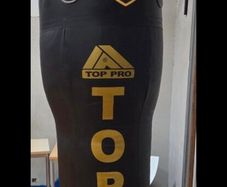 4 foot boxing punching kicking heavy bag