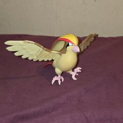 Pokemon Pidgeot Figure