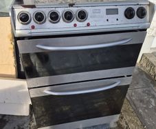 Free standing oven