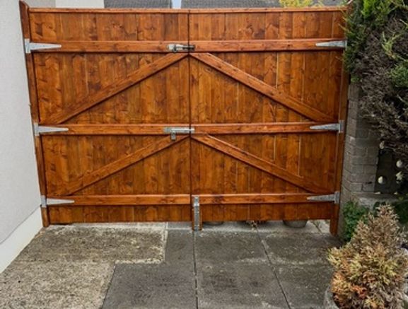 side gates