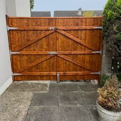 side gates