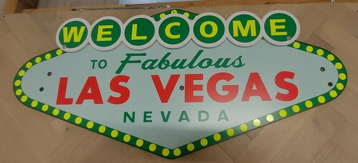Las Vegas wooden sign