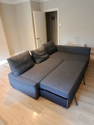 Sofa/bed/storage