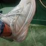 woman's trainers addidas gray Image 4
