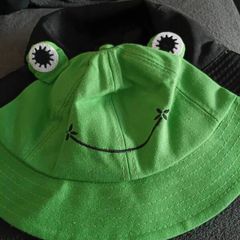 2 Hats