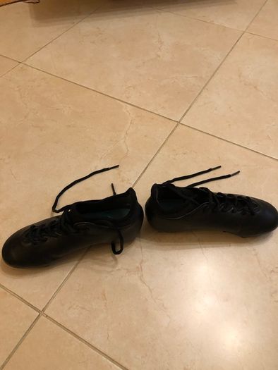 Adidas Adult Football Boots size UK 1