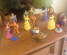 Disney/Pixar Over 200 Toys