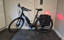 Mint Beeq Urban Motion C500 Shimano hybrid road legal e-Bike + extras