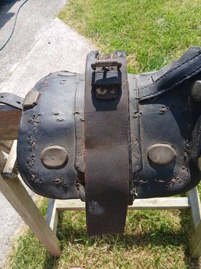 Antique Dinkey Harness, needs Stitching