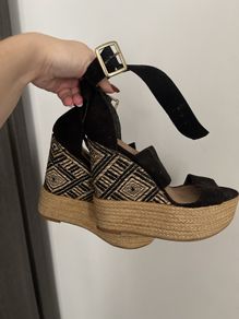 High heels wedgies