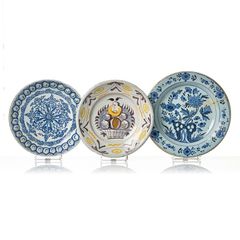 3 ceramic dish 17-18 century