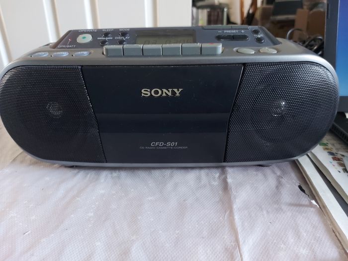 SONY CD, Radio, Cassette-Corder, Model No. CFD-S01, everything working great and in like new condition