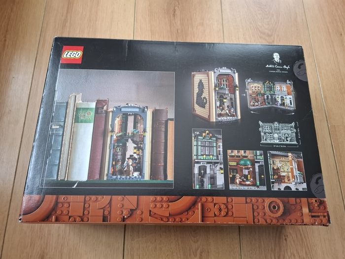 LEGO Icons 10351 Sherlock Holmes: Book Nook