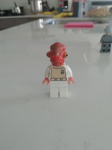Lego star wars minifigure admiral ackbar sw0247