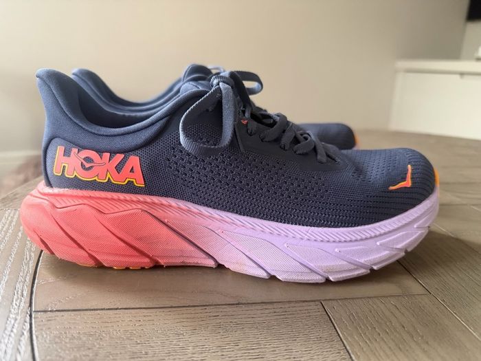 Hoka runners size 5
