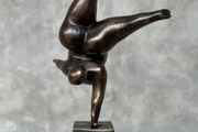 Balancing Lady (30cm) - Bronze