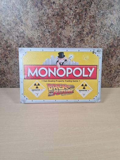 Monopoly Back To The Future Trilogy Edition 2016 100% Complete