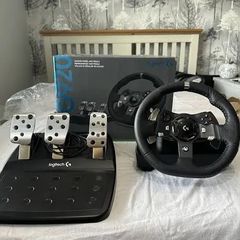 Logitech G920 steering wheel, pedals & gearstick