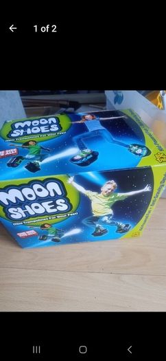 moon shoes