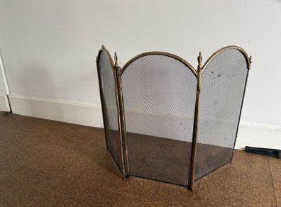 Vintage folding fire guard