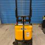 Electric pallet stacker Image 2