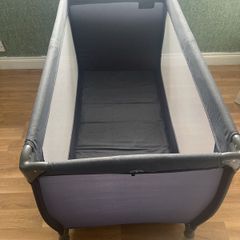 travel cot