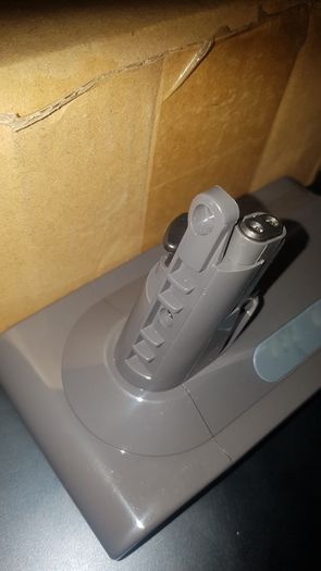 Dyson V10 4800mah replacement battery with filter