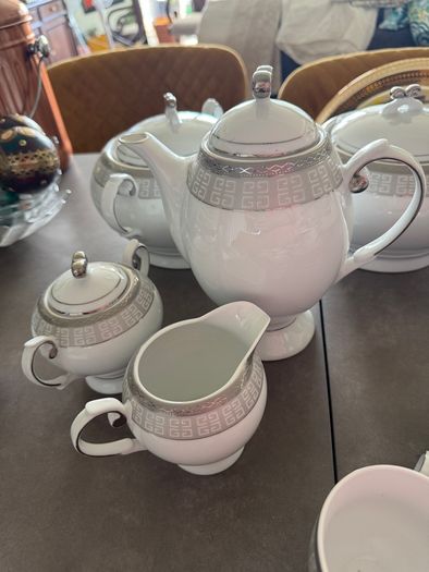 Dinner Set for 6