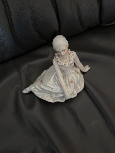 Royal Doulton The Ballerina porcelain figurine "Summer Rose