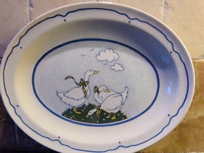 Oval plate