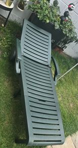 folding sun lounger