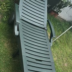 folding sun lounger