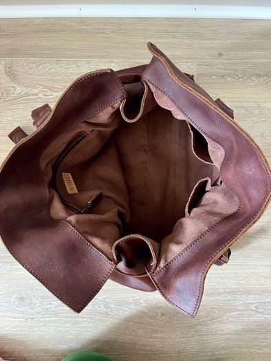 Jesire leather hand bag