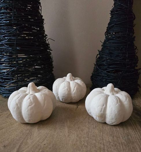 3 terracotta pumpkins - beige