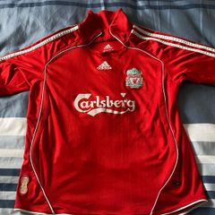 Size 7-8yrs Liverpool jersey