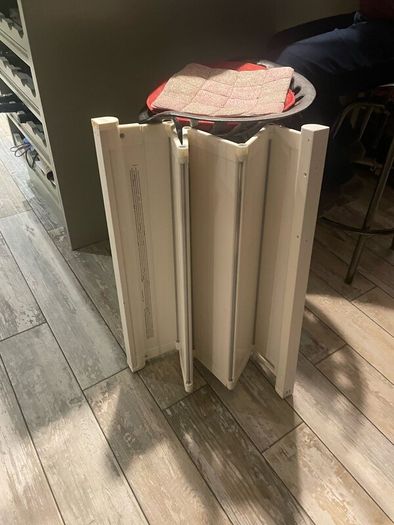 2 Accordion Style Baby Gates