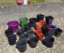 Lots Of Plant Pots (used).
